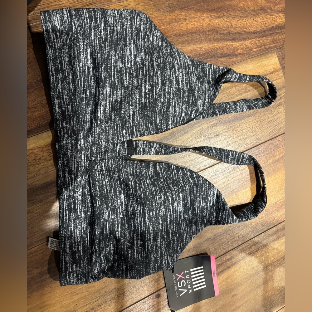 NWT Victoria secret sport bra. Size small